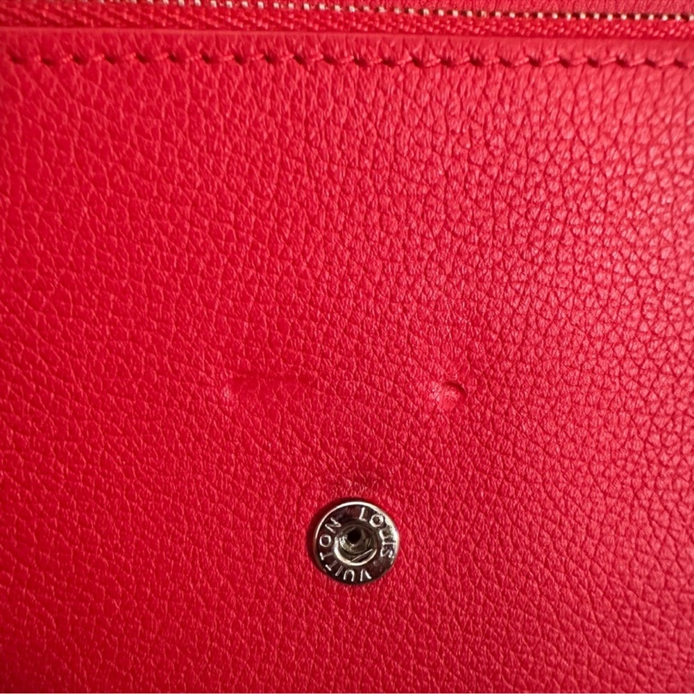Louis Vuitton Portefeuille Lockme Long Leather Wallet, box and dust bag - Picture 13 of 13